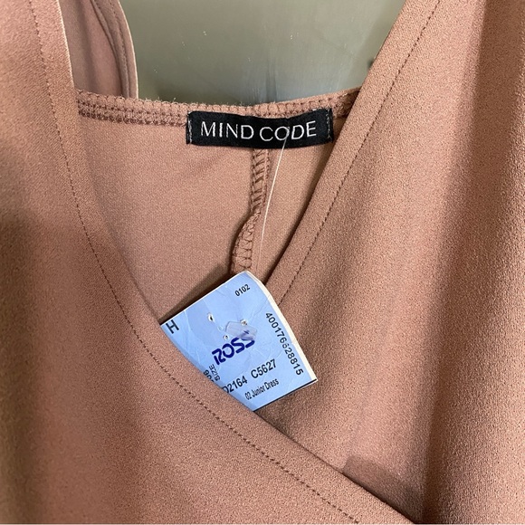 Mauve Pink Asymmetrical Rouched Wrapped Dress - Picture 7 of 12